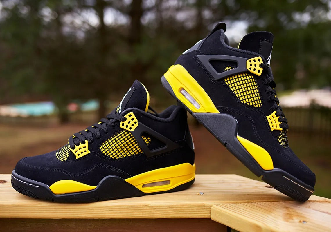 Nike Air Jordan 4 Retro ‘Thunder’ 2023