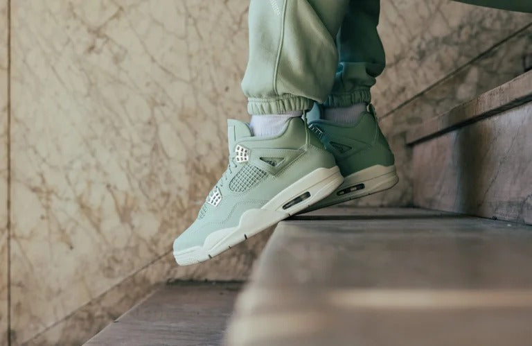 Nike Air Jordan 4 Retro ‘Abundance / Seafoam’