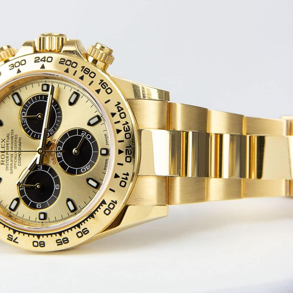 Oyster Perpetual Cosmograph Daytona 18kt Yellow Gold ‘Pikachu’