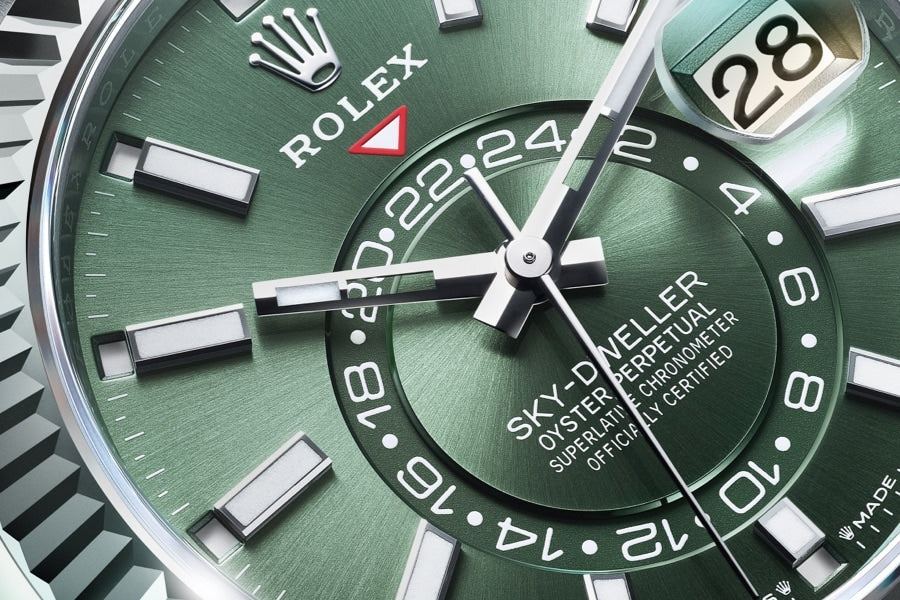Sky-Dweller, 42mm, Oystersteel and 18k White Gold, Green, Jubilee