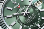 Sky-Dweller, 42mm, Oystersteel and 18k White Gold, Green, Jubilee