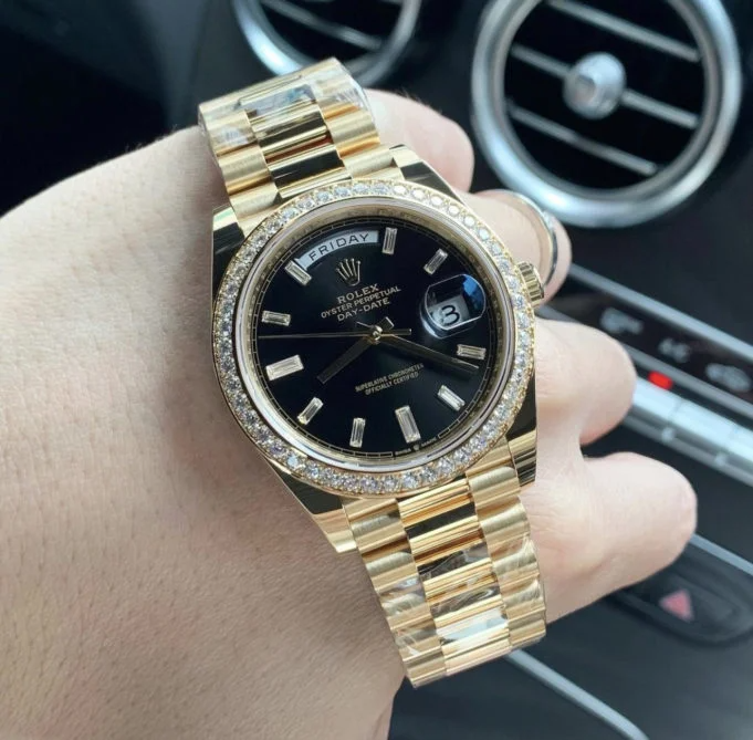 Day-Date 40 Yellow Gold Diamond Bezel – President Bracelet