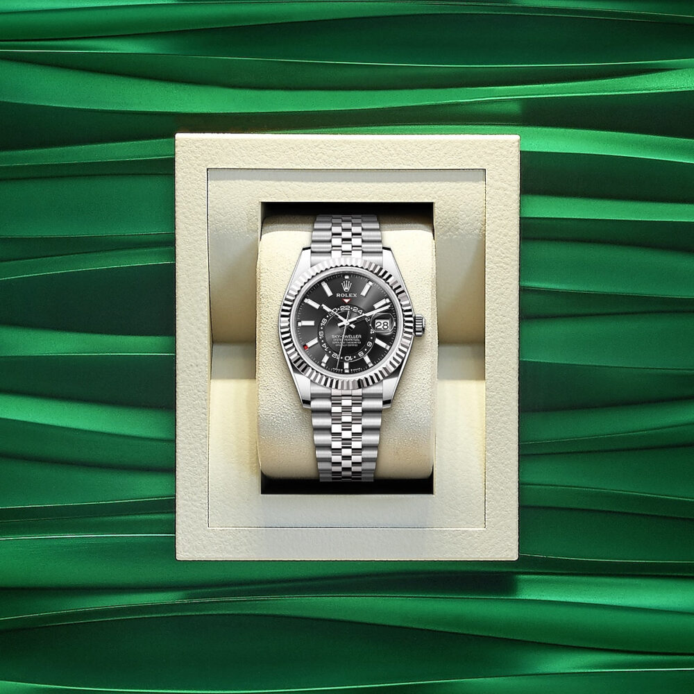 Sky-Dweller, 42mm, Oystersteel and 18k White Gold, Black, Jubilee
