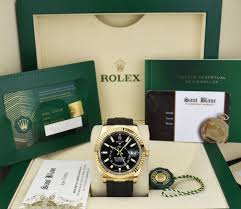 Sky-Dweller Oysterflex, 18K Yellow Gold, Black Index Dial 42 mm