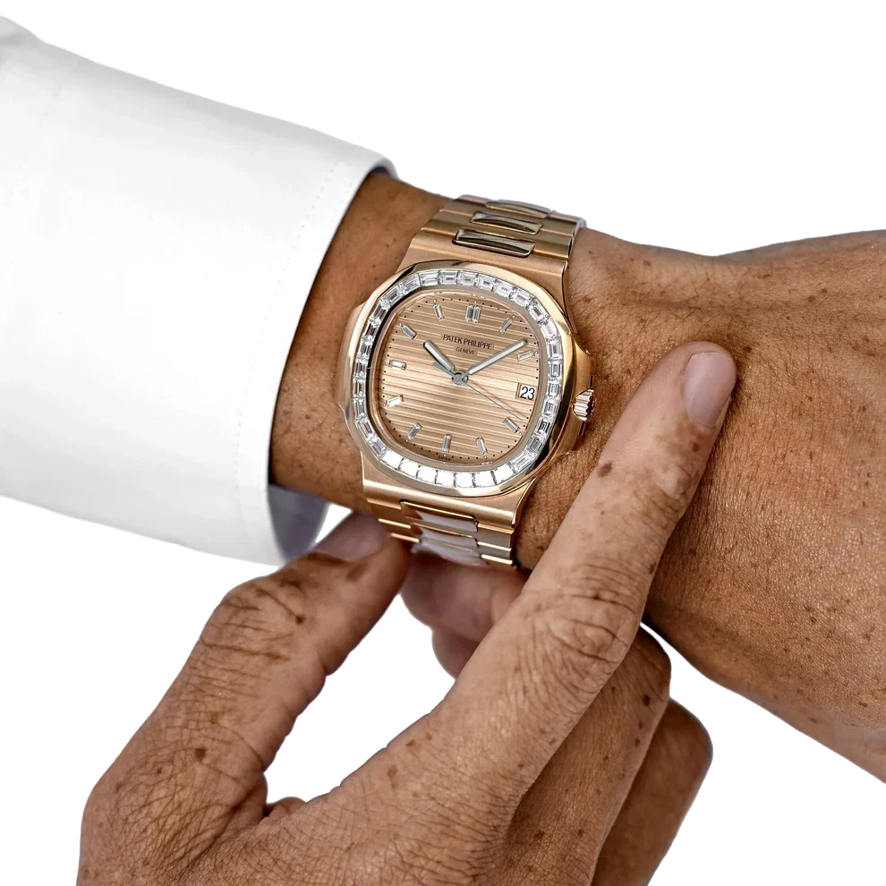 Nautilus 40mm 5723/1R-001 Rose Gold Rose-Gilt Dial Baguette Diamond Bezel